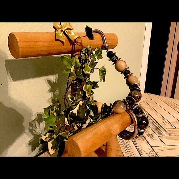 Large Beads Necklace & Bracelet - Picture 6 of 10